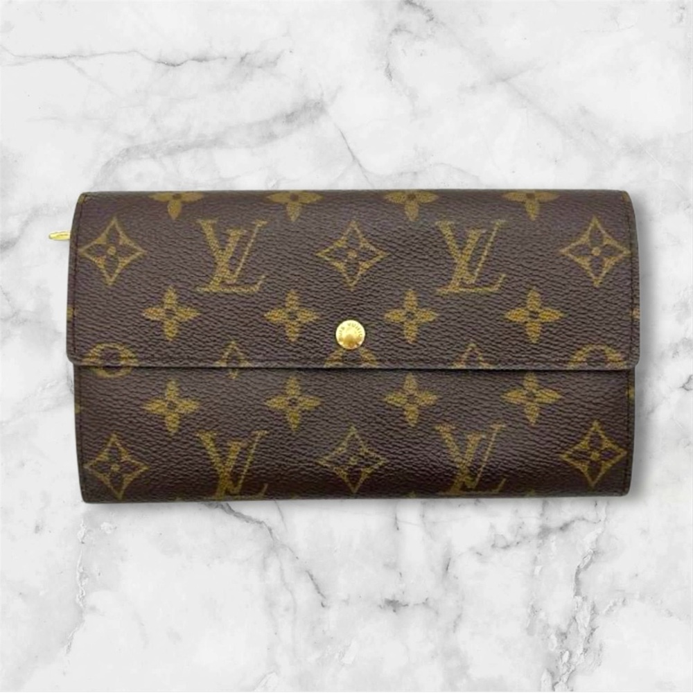 LV Sarah Monogram Wallet - Picture 1 of 8